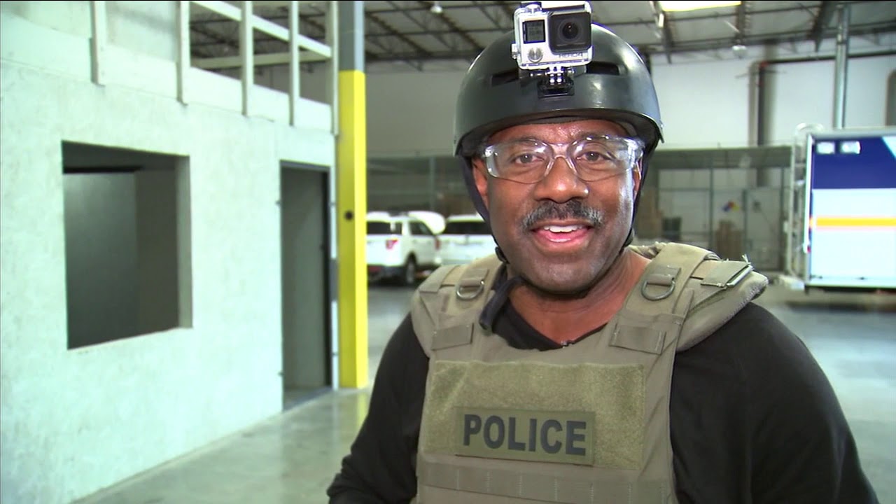 Marc Brown trains like a DEA agent during simulation | ABC7