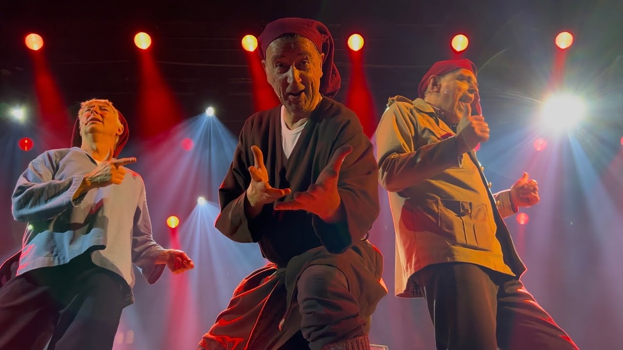 De Nattergale's The Julekalender: Glassalen, Tivoli (2025) - It's good to be a nissemand (reprise)