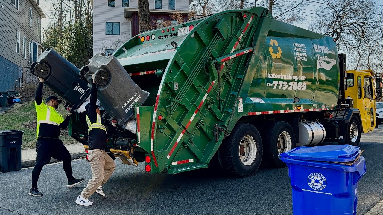 Extremely Fast Bates Trucking Battle Crew Cab McNeilus Rear Loader Slamming Trash
