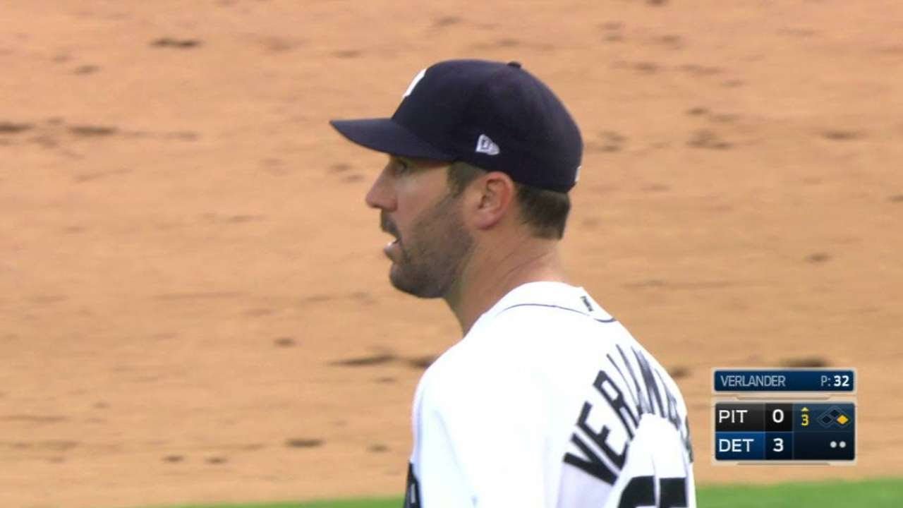 PIT@DET: Verlander fans Cervelli on back-door slider