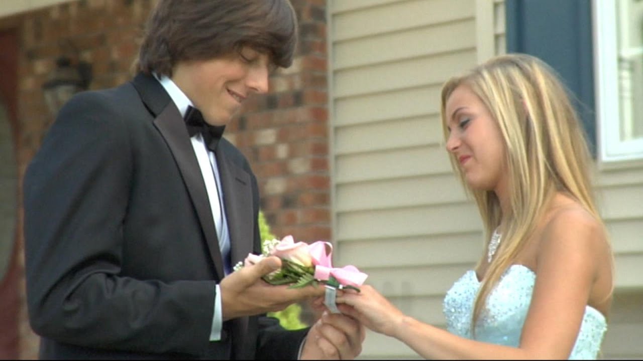 Promposals: Teens Spend Big Money on Big Question