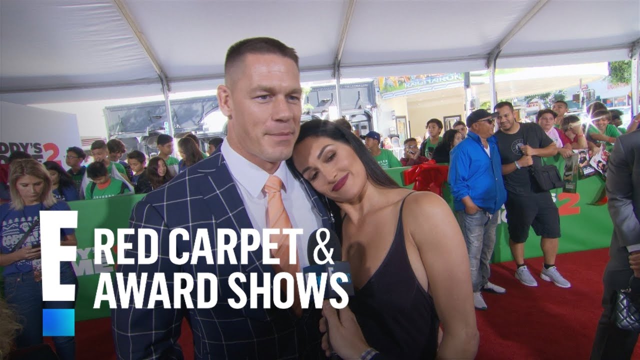 Does John Cena or Nikki Bella Cook for Thanksgiving? | E! Red Carpet & Award Shows