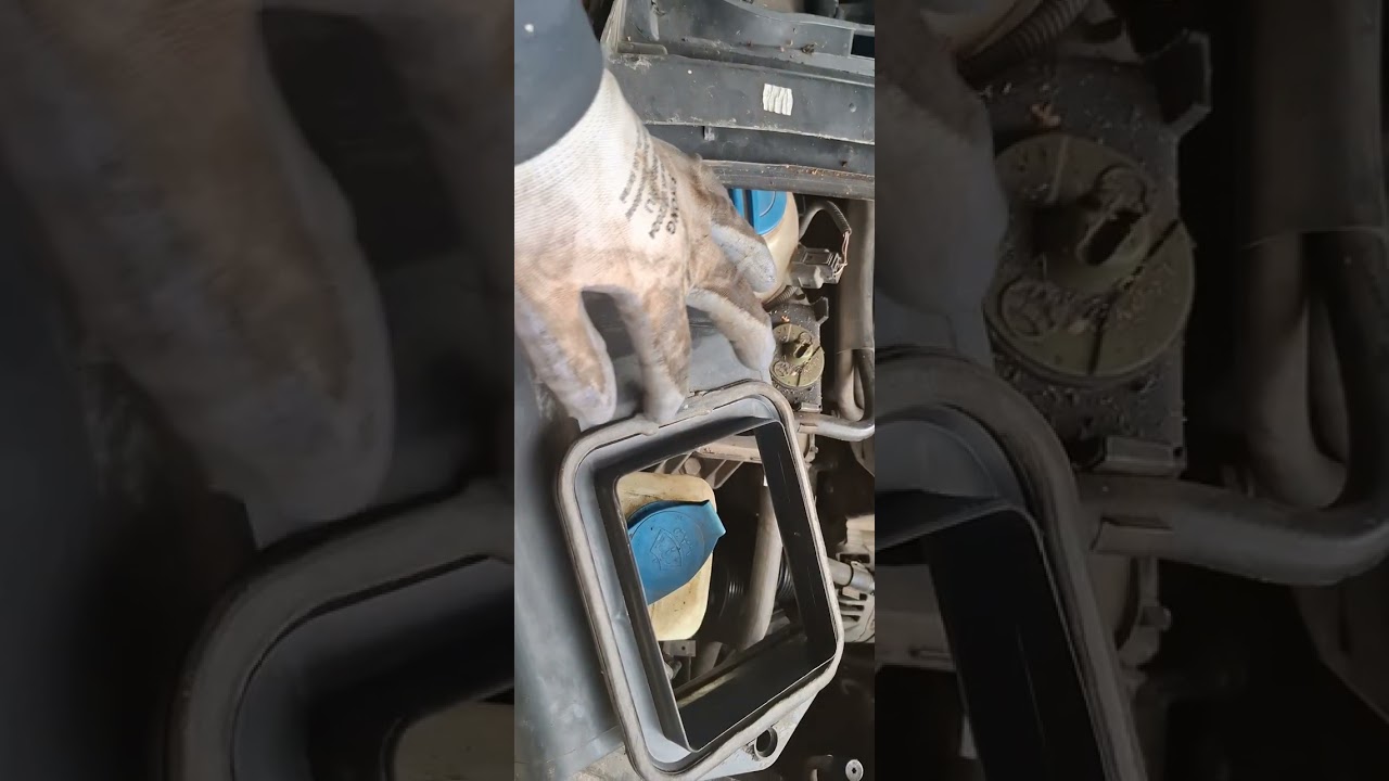 Устраняю затекания воды в салон. Шкода А4