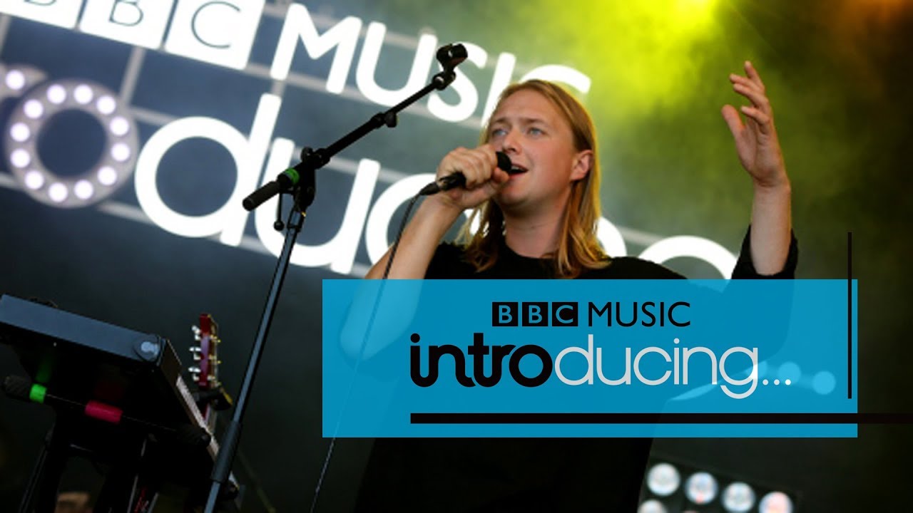 Low Island - That Kind of Love (Reading + Leeds 2017)