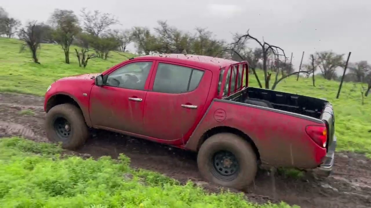 Jeepeamos en la Big Helen! Equipada en Montes Service! // Ruta 4x4 // Off-Road