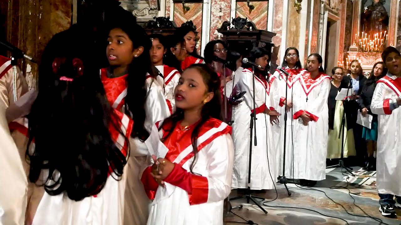 Church of Gesu Nuovo Naples -Christmas -නාපොලි ජේසු නුවොවෝ දේවස්ථානයේ නත්තල් පුජාව 2025