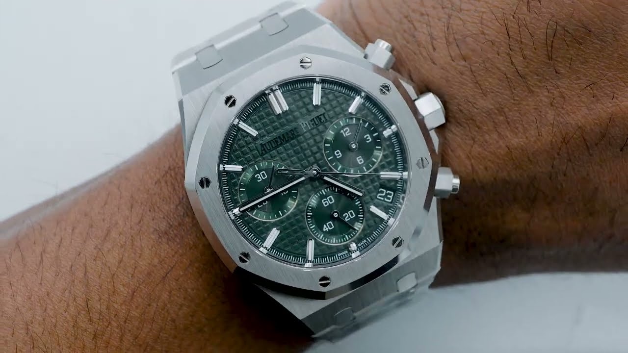 Audemars Piguet Royal Oak Selfwinding Chronograph “50th Anniversary” Green Dial Complete Set 2022