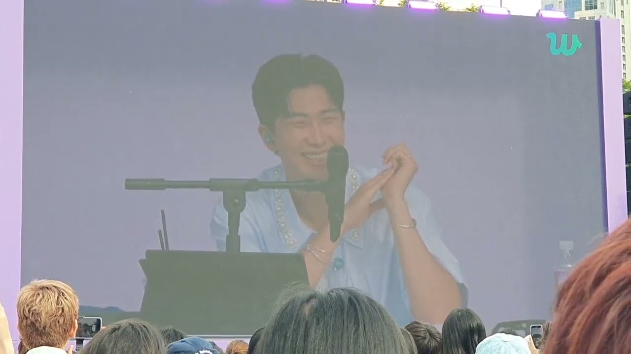 RM(알엠) V(뷔) 전화통화 @bts 10th Anniversary festa 오후 5시 김남준입니다