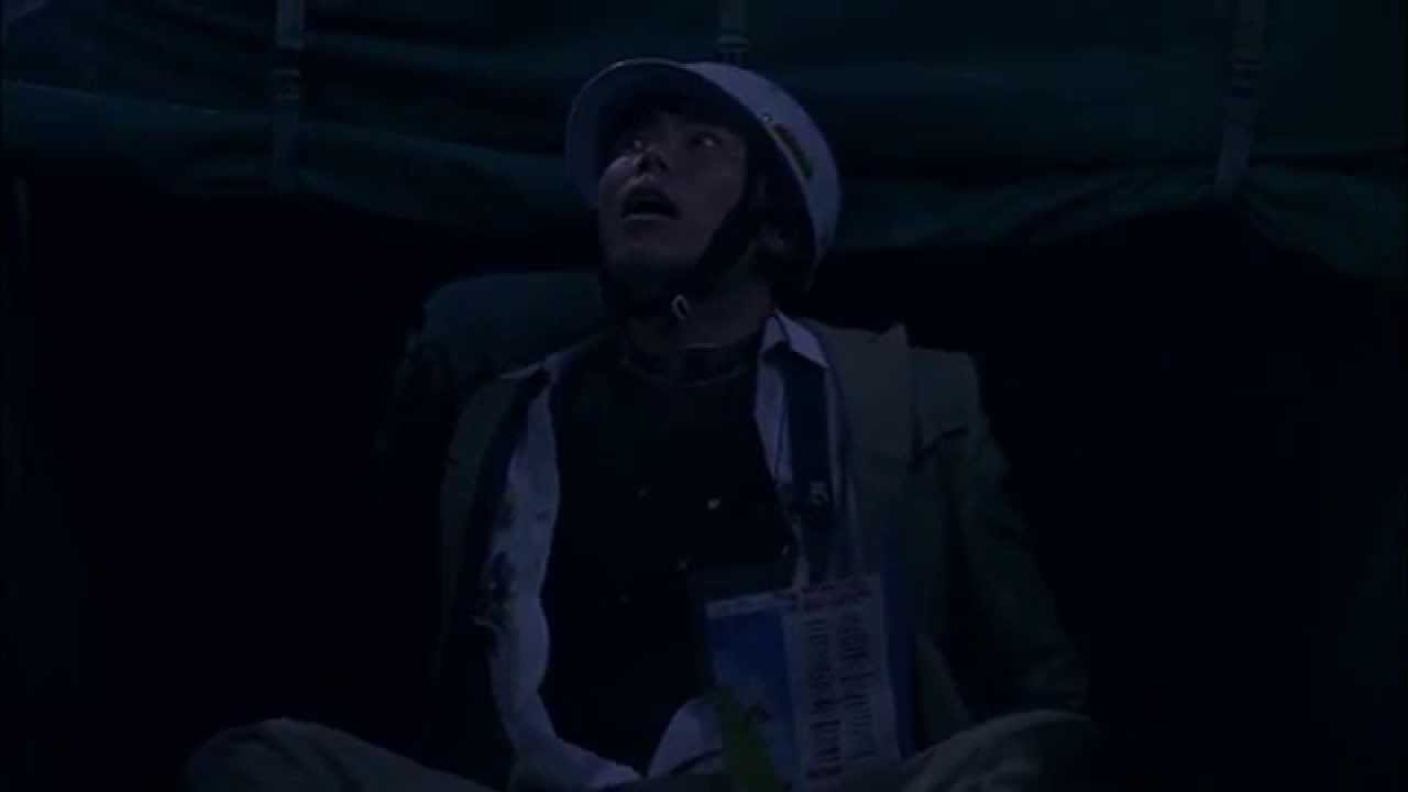 Battle Royale - Bulletproof Idiot vs. Katana [hd movie scene]