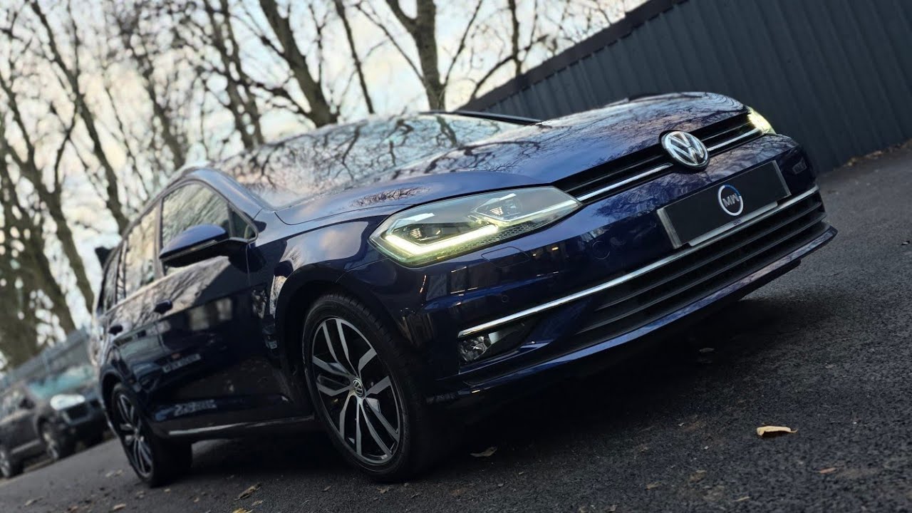 VW Golf 1.5 TSI GT Evo универсал 2018 года выпуска
