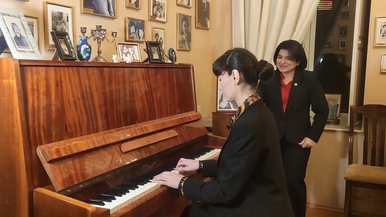 Aziza Mustafazade - Lonely (Tənhalıq)