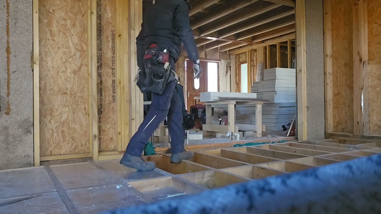 Floor insulation with mafell dss300cc