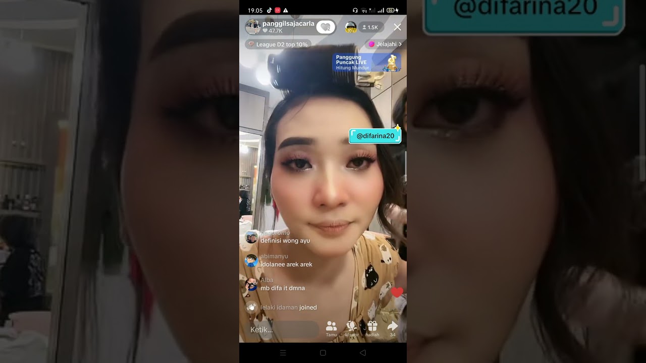 MO DI BILANG ELEK APA CANTIK SING PENTING DANDAN APIK TAMPILANNYA MENARIK KARIENYA SUKSES ..LANJUT💪