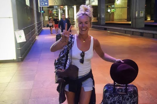 'Ik moest me op straat omkleden'