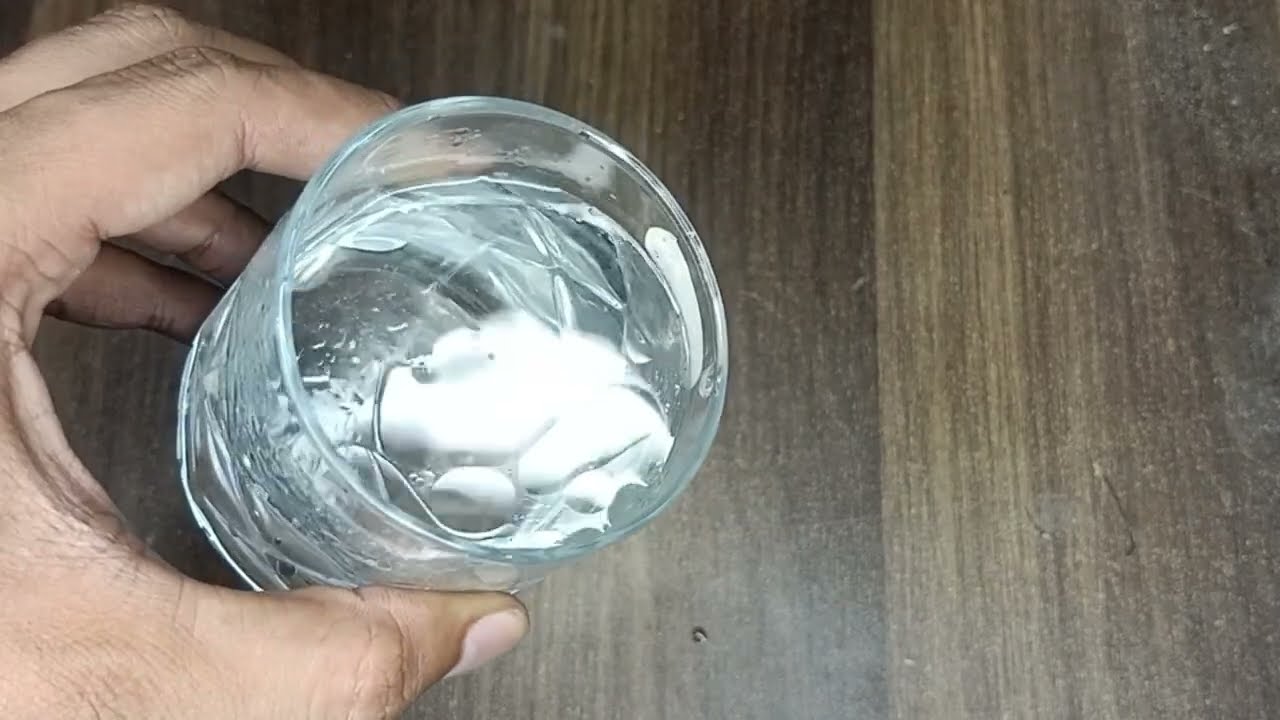 Solubility of table salt and oil in water. what is the general principle of solubility?