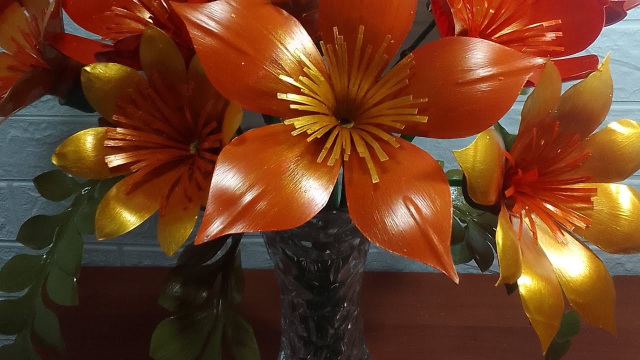 Te enseño a hacer este hermoso ramo de flores #reciclajecreativo #reciclaje , #manualidades