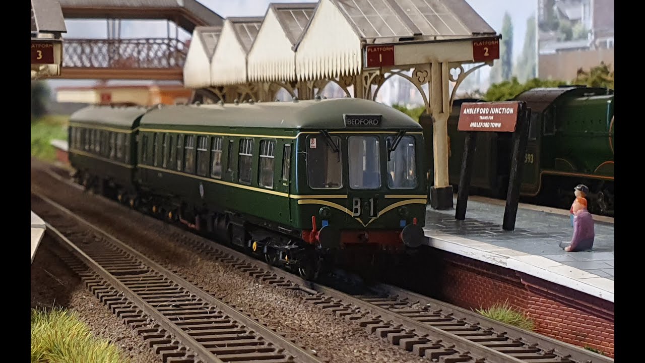 BR Class 108 DMU