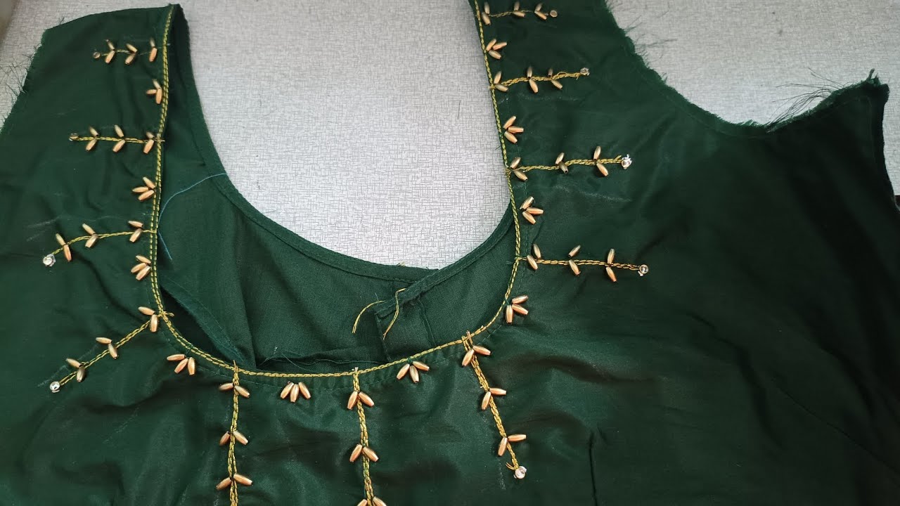 தயித்த பிளவுஸ் இல் சிம்பிள் &ஈசி ஆரி டிசைன் சிச்சிங் /normal needle aari design stitching /