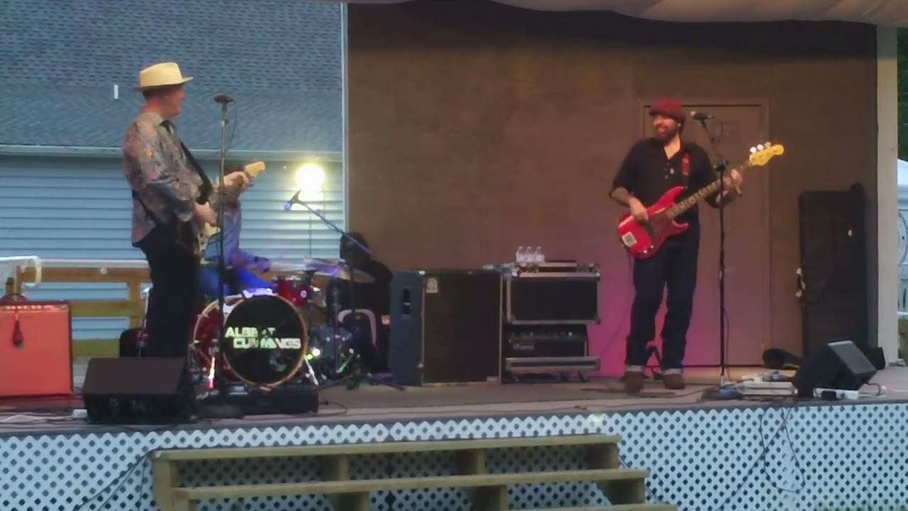 Your Own Way and Working Man Blues by Albert Cummings feat Scot Sutherland Bass Solo