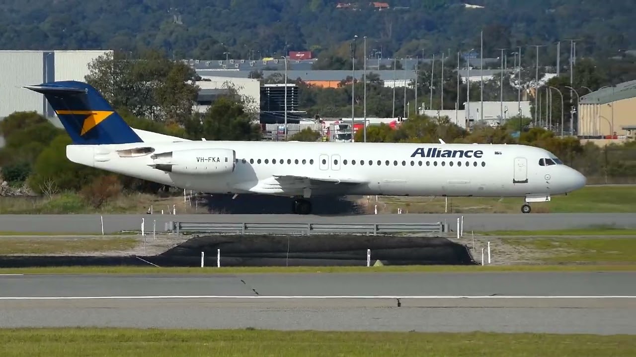 Alliance VH-FKA Taxi and Departure on RWY 03