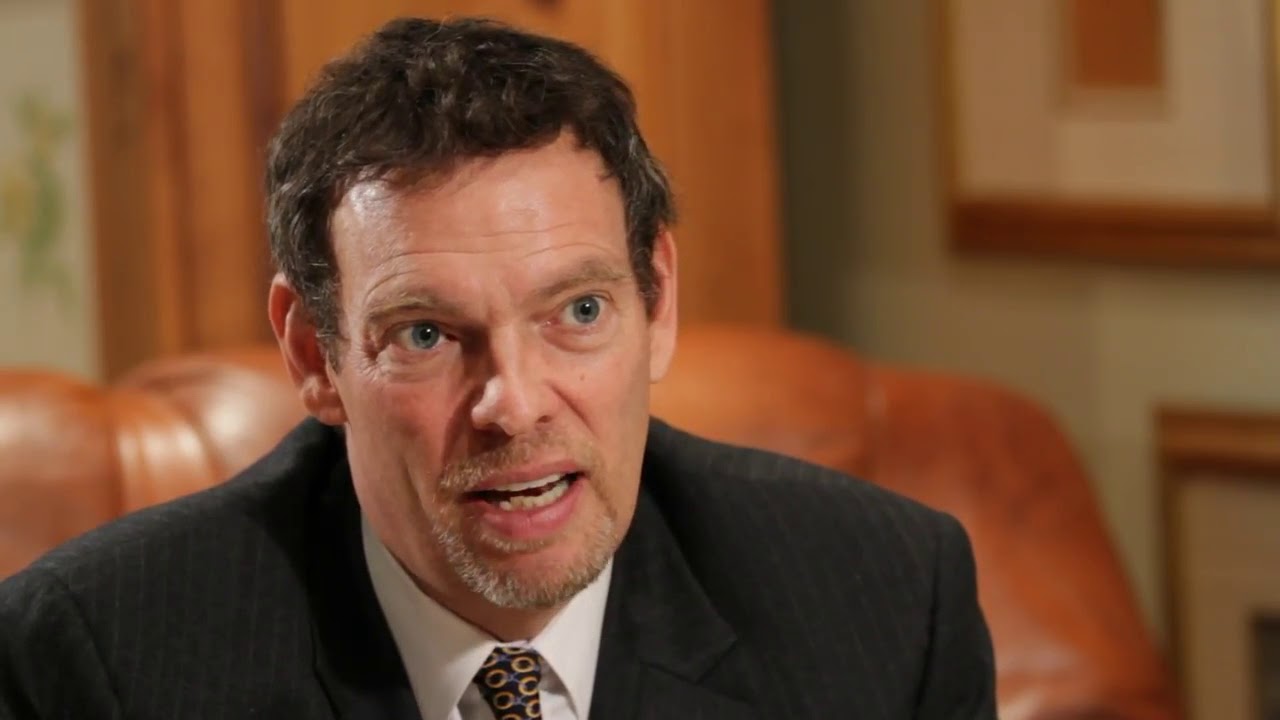Behind the Scenes with the Top Questioned Document Examiner in the World!