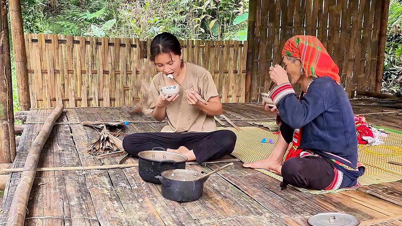 100 Days of Hardship | A 16-Year-Old Mom and Her Mute Grandma Build a Bamboo Home