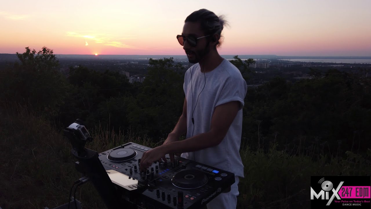 Dav-Eh - sunSETS #2  (Stoney Creek) [House DJ Mix]