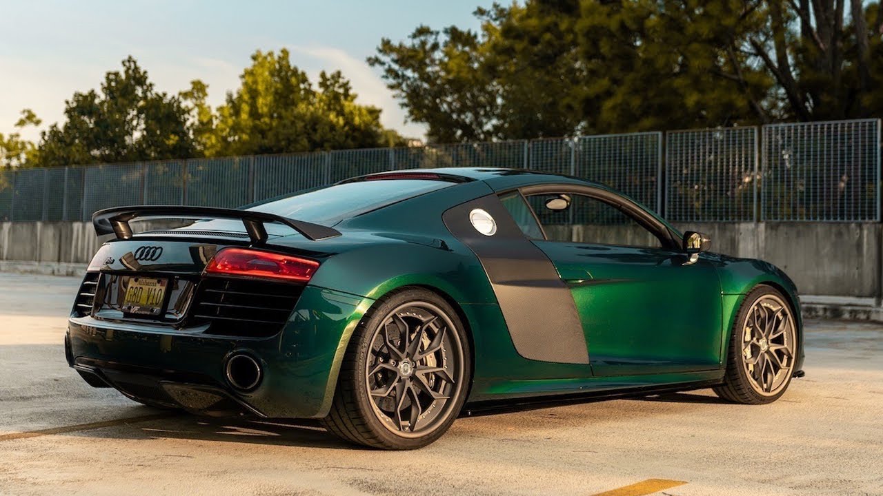 2015 Gated Manual R8 V10 Emerald Green Mica Promotion