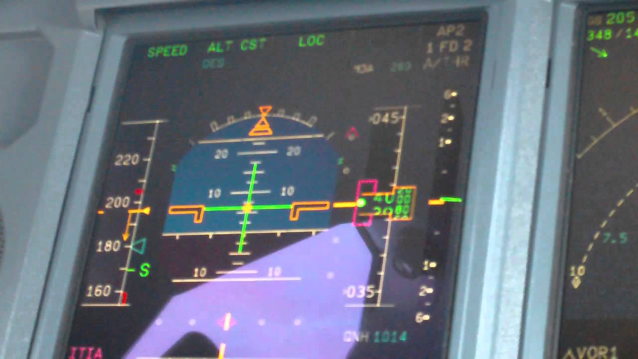 Cockpit Cam - PFD Closeup (ILS Approach)