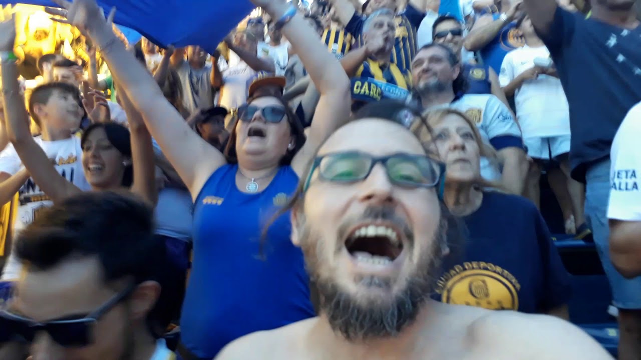 Salida de Central en el clásico. Bandera más grande del mundo. 20/12/ 2017