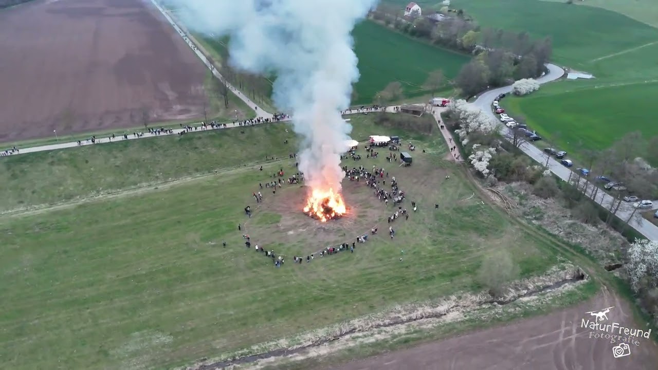 Osterfeuer Duderstadt 2024 aus der Drohnen Perspektive.