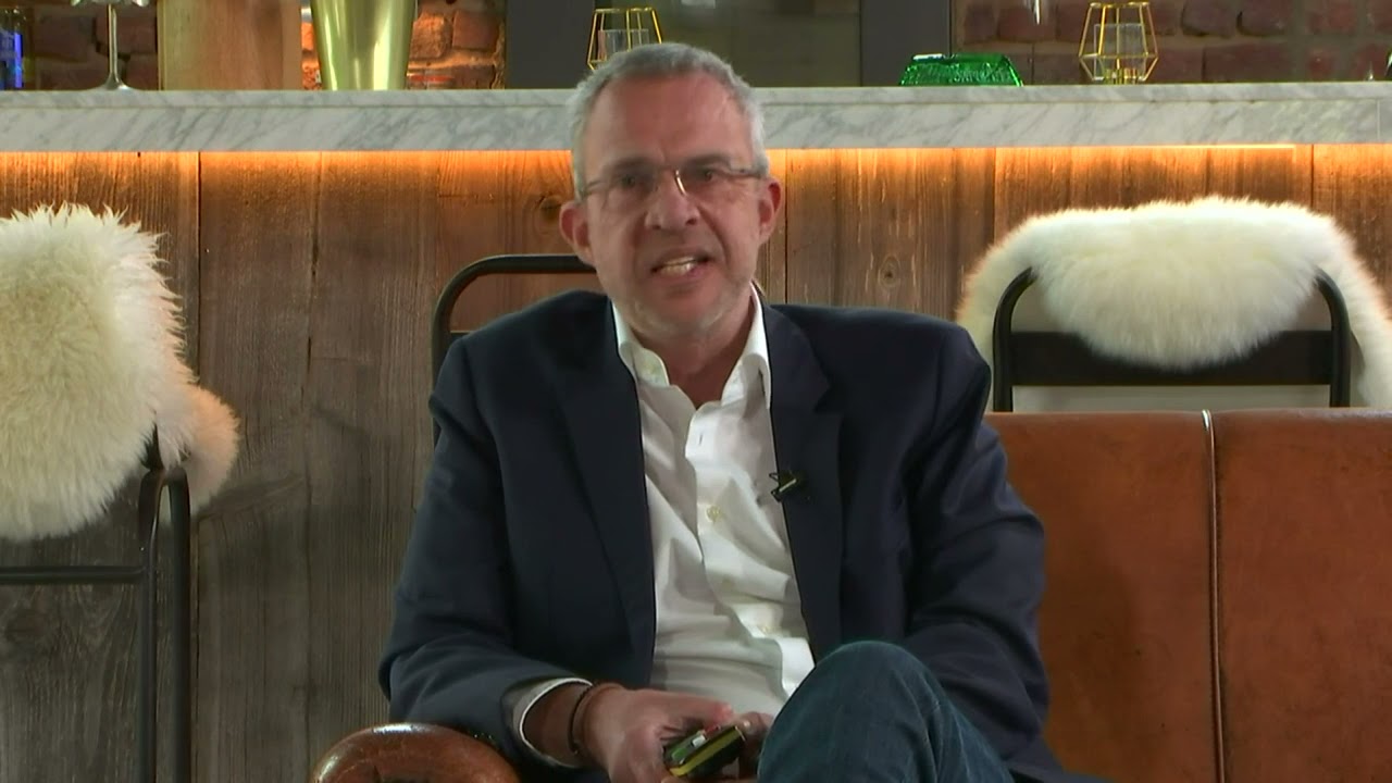 (fr) Why your business needs a digital superhero? Pierre Borremans