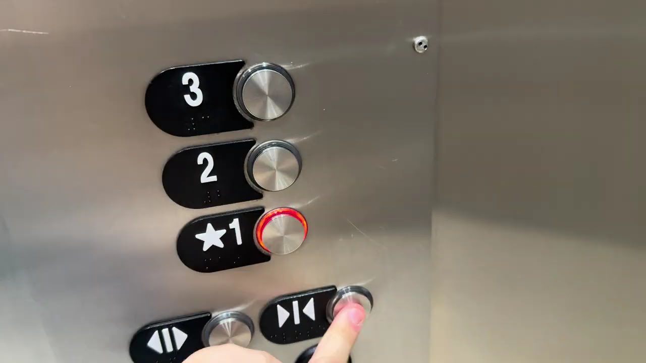 OTIS Gen2 Series 6 Traction Elevators @ Veranda Park Bldg 7, Orlando, Florida
