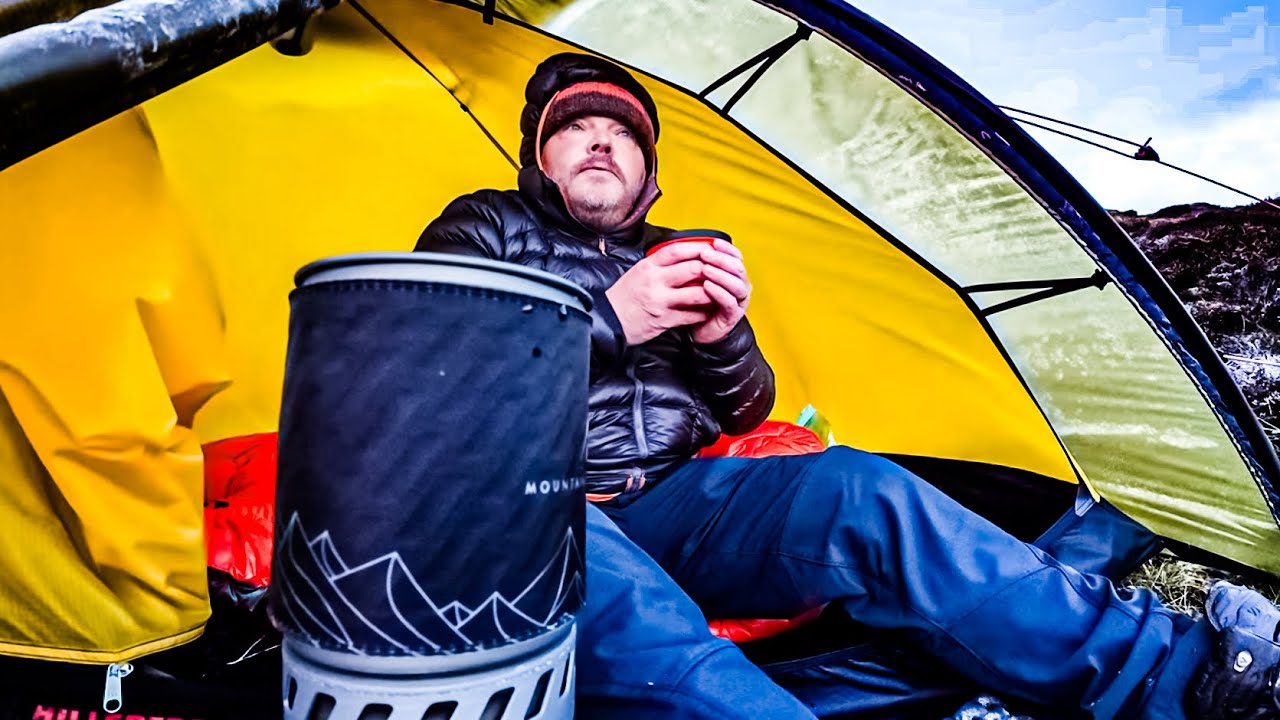 Frosty UK Mountain Wild Camping