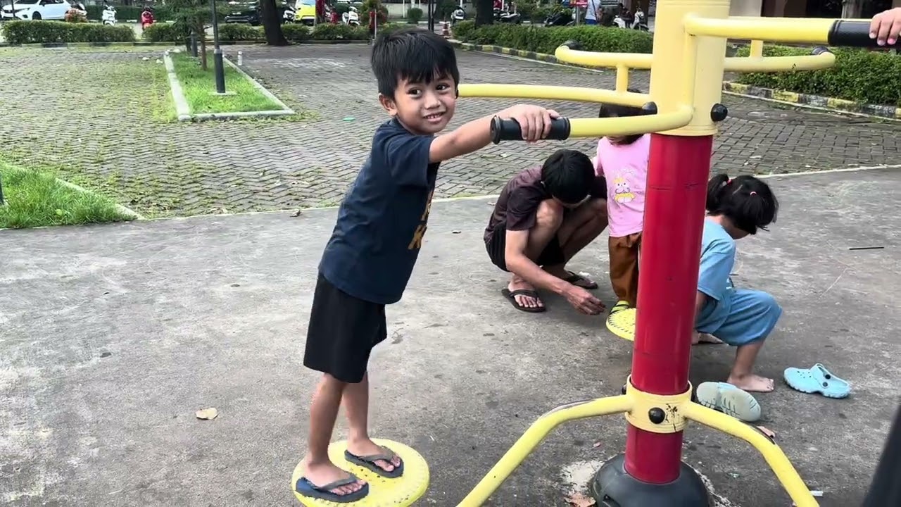 [Daily  Vlog] Happy Kids, Happy Day di Taman Bermain Gor Pondok Bambu
