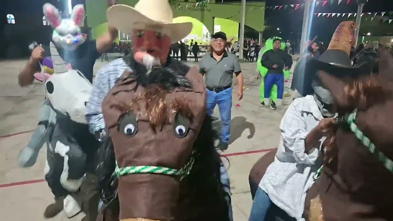 Despidiendo El Año 2024 & Recibiendo El Año Nuevo 2025 En Santa Ana Tepejillo Puebla....