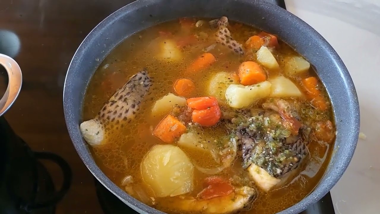 BOUILLON DE POISSON/ POMMES DE TERRE /CAROTTES