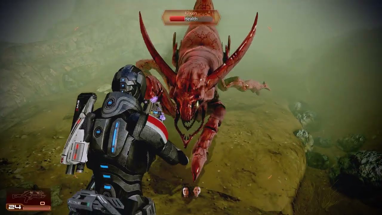 28. #Mass_Effect 2 LE Blood Pack Communications Relay