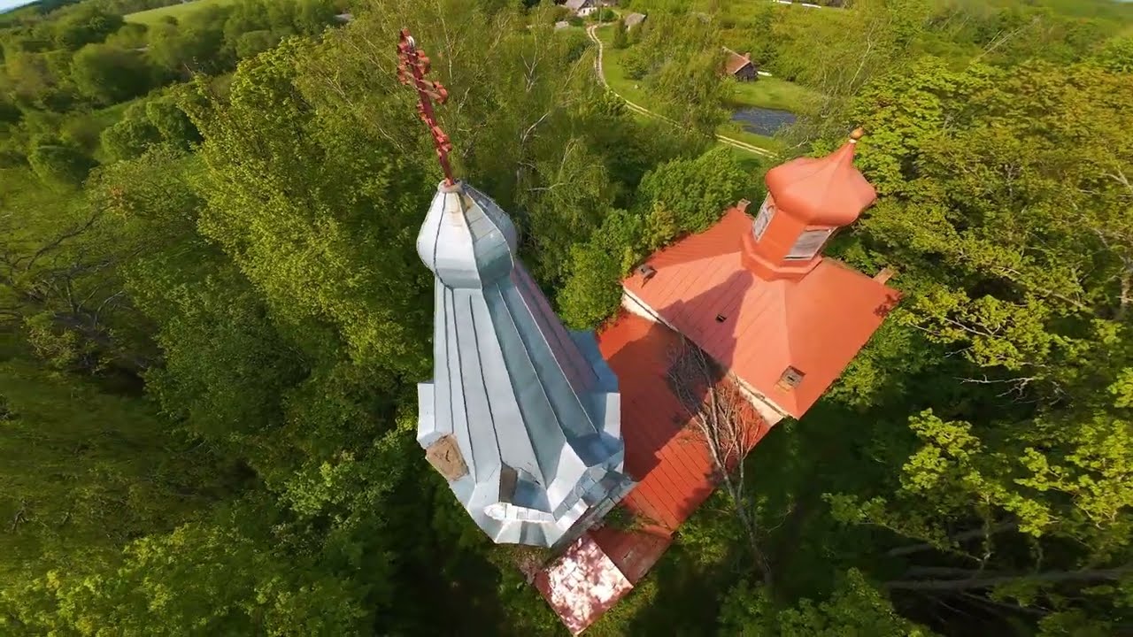 Pamesta Kārzdabas baznīca, Cesvaine, Madona, Latvia.