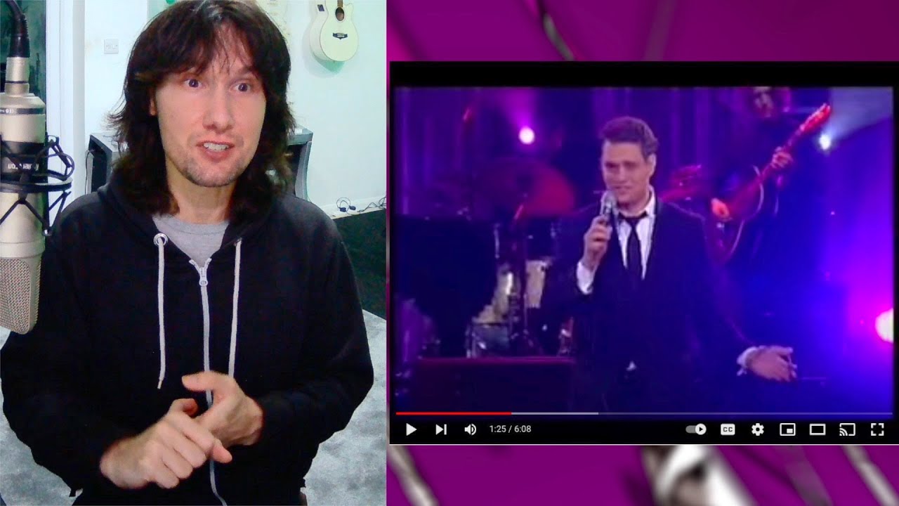 Auto-tune goes wrong LIVE for Michael Bublé. Is it REALLY worth the risk?!