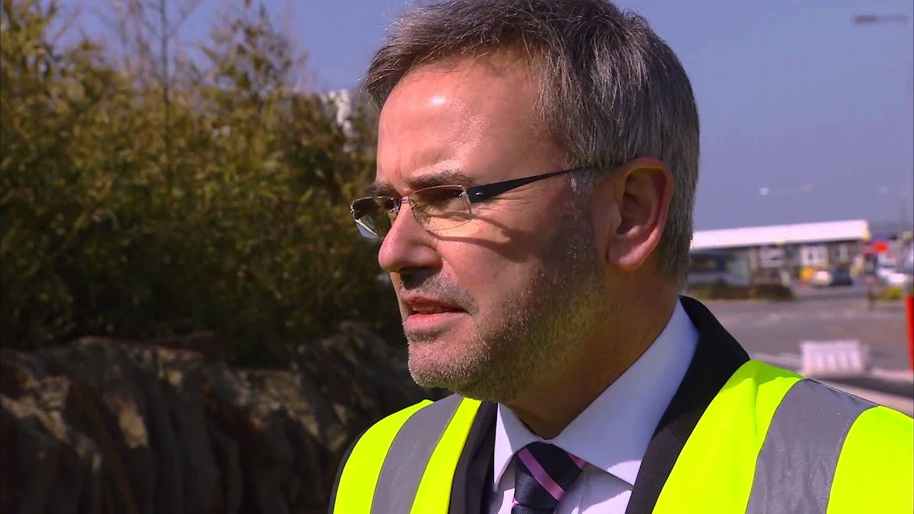 The Airport, series 1 episode 1