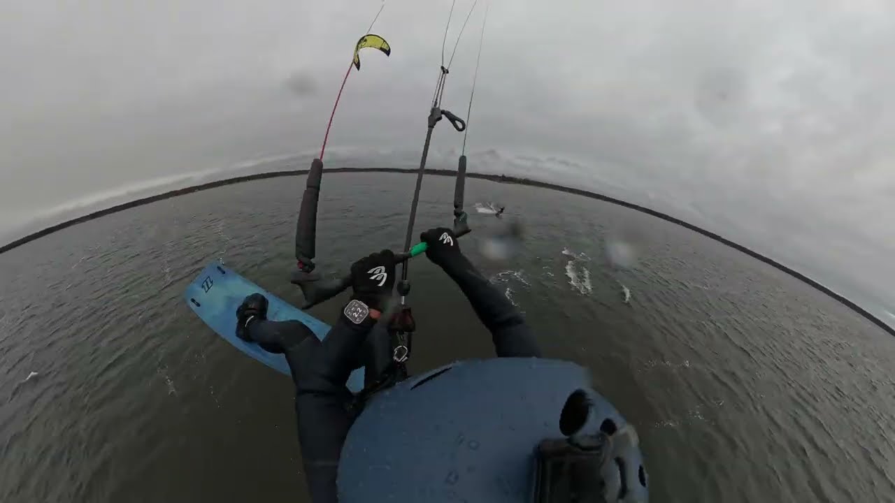 Kitesurfing at Lillskärsudden/ Sweden  2025 26.10