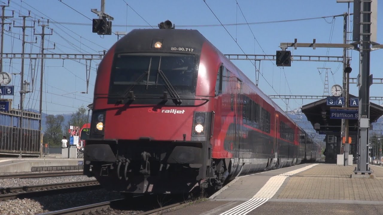 Trains At Lake Zurich - Züge am Zürisee
