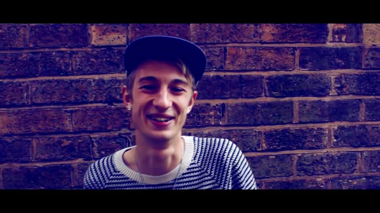 MR B33 - Throwin Hundreds (Official video) Watch in 720p HD