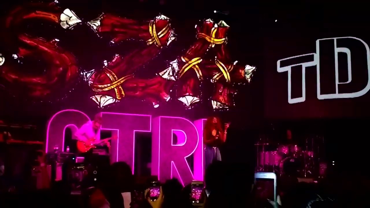 SZA - Child’s Play Live - Ctrl Tour - Toronto - Rebel - 2017-08-23