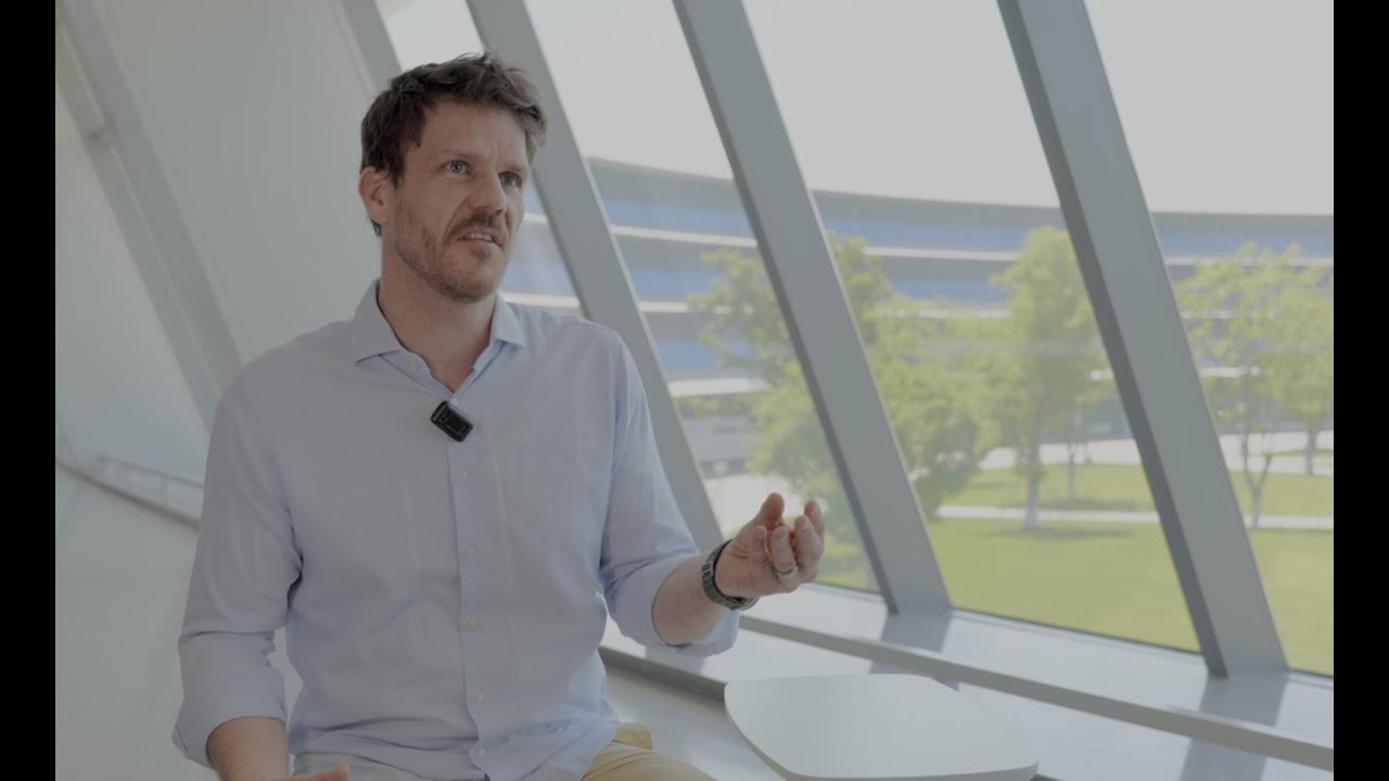 Why Are Bees So Important For Our World | Ask an Expert &ndash; Dr Tom Cherico Wanger