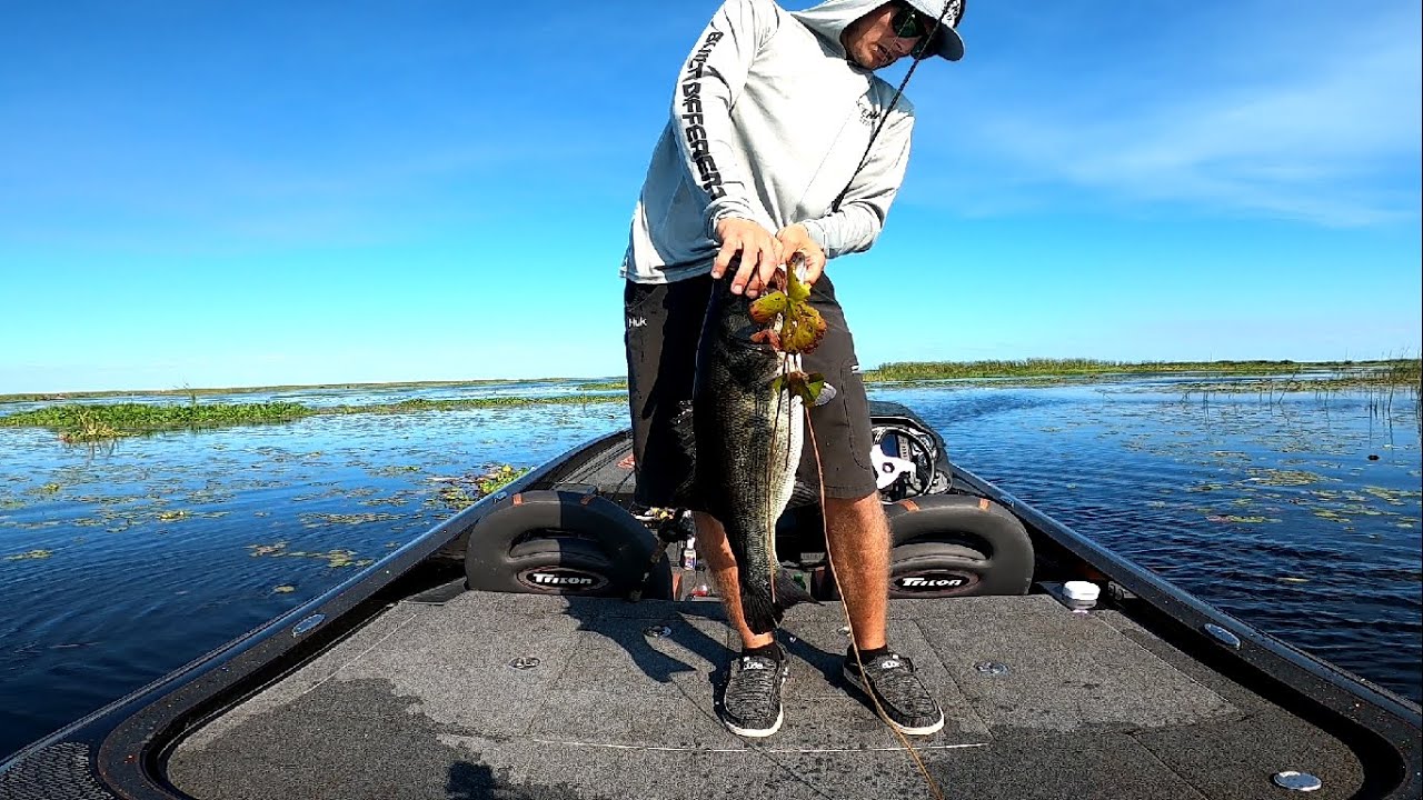Lake Okeechobee Frog Fishing BEATDOWN!!!