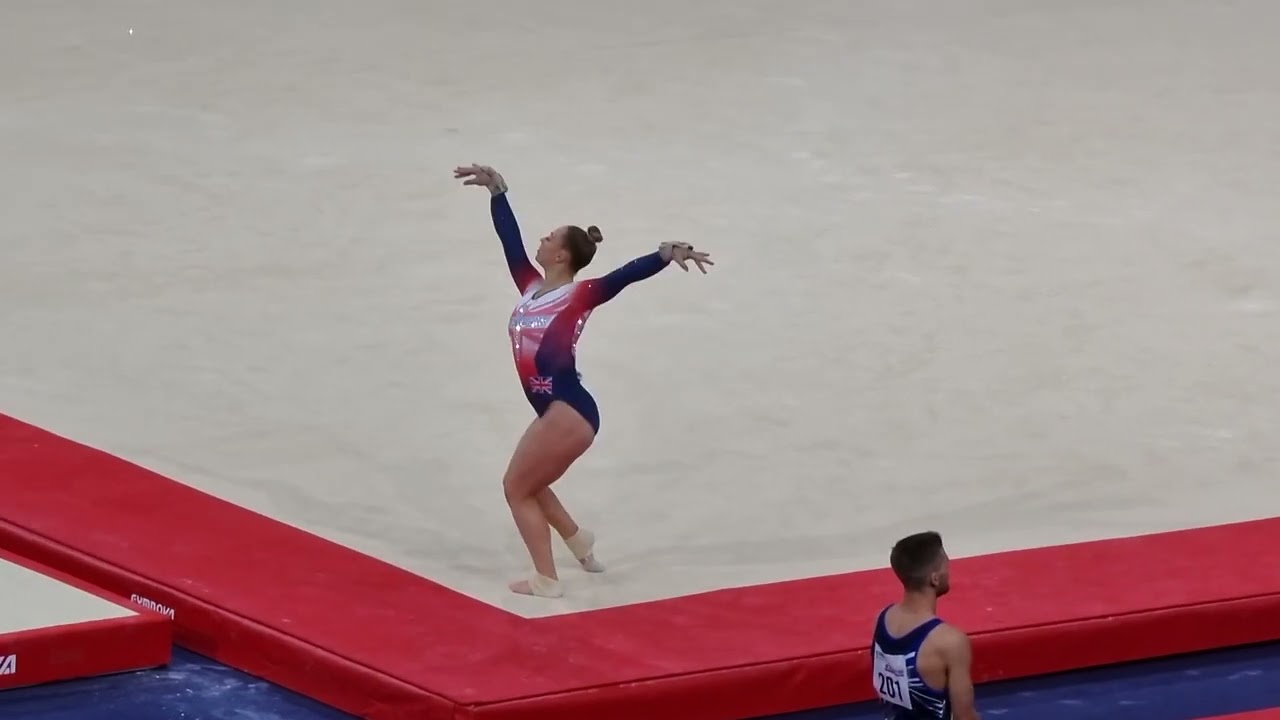 Poppy Stickler 🇬🇧 - Floor - Qualifications - Paris World Cup 2022