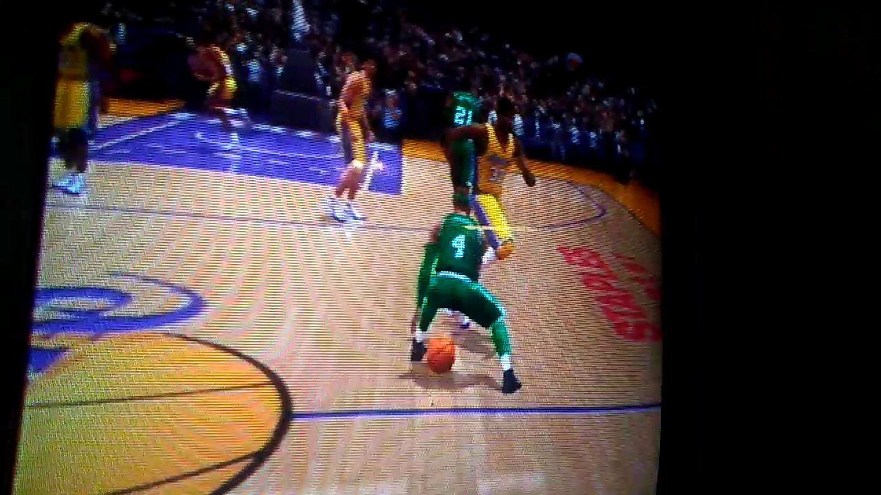 Isaiah thomas broke magic