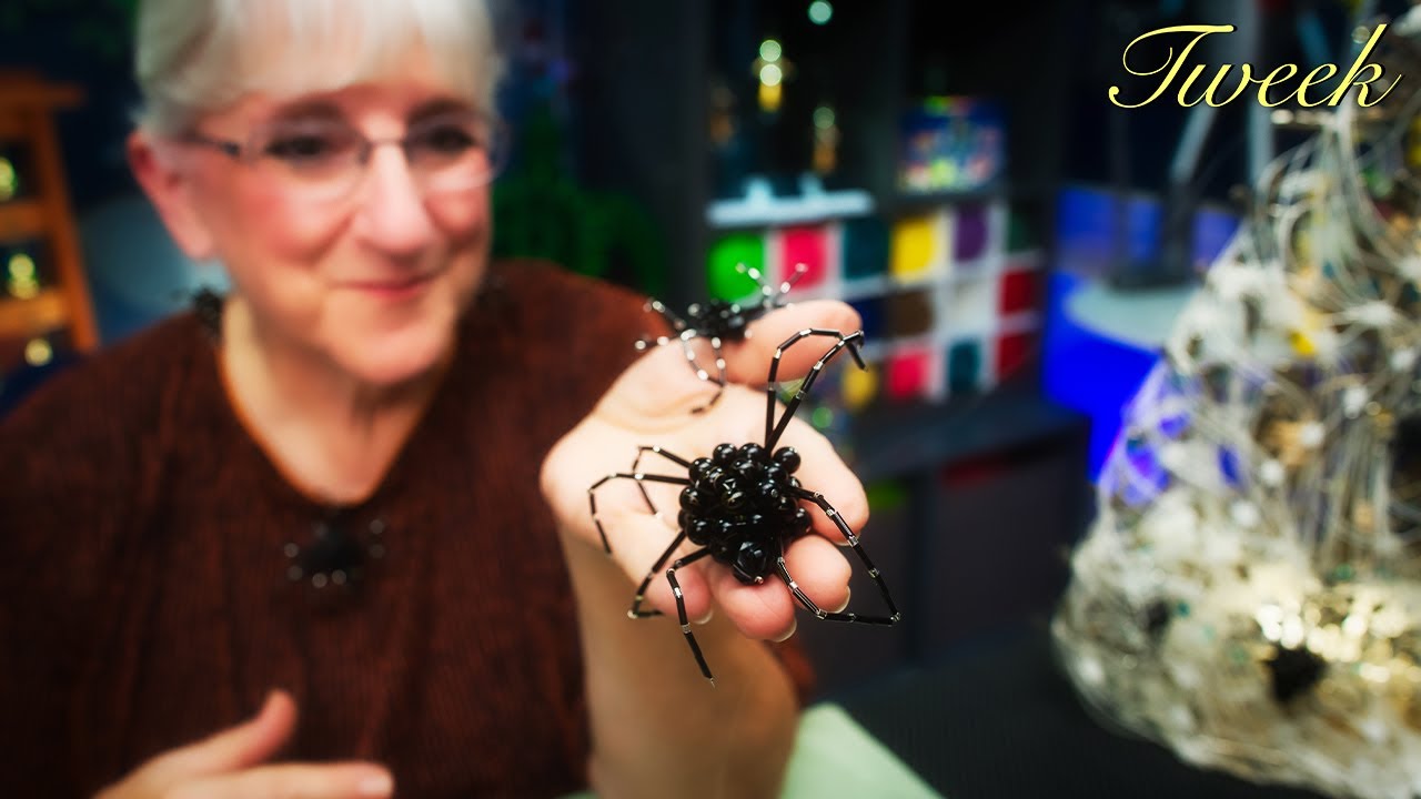 How to make a Beaded Spider for Halloween, Fun and Easy Project